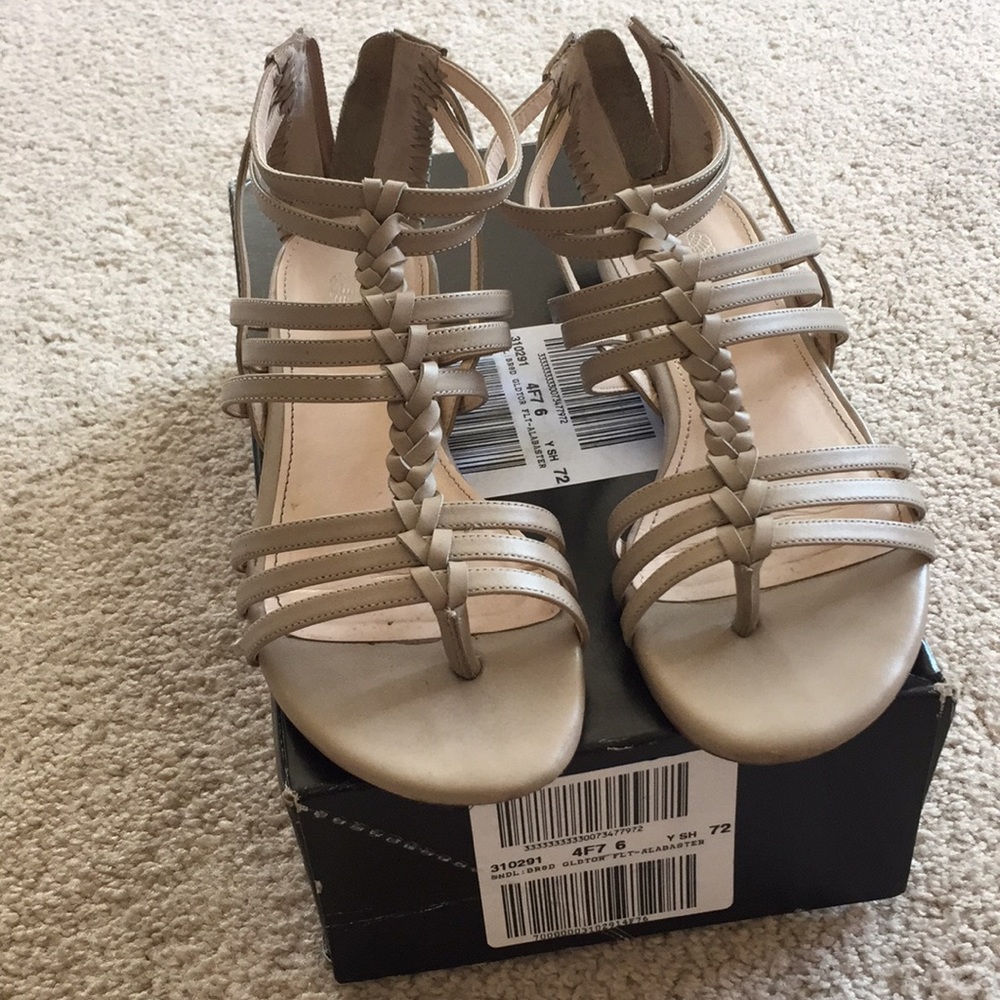 VS Sandals